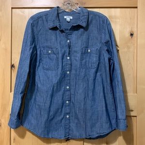 Women’s Old Navy button-down shirt